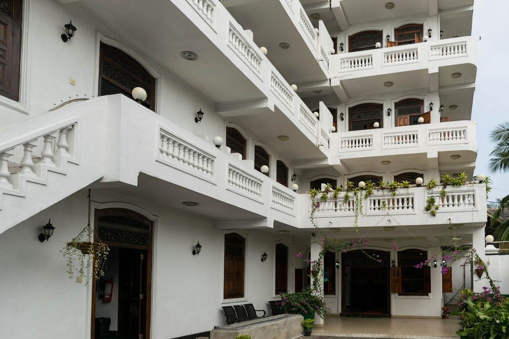 Dew Grand Regency Daire Bataduwa Dış mekan fotoğraf