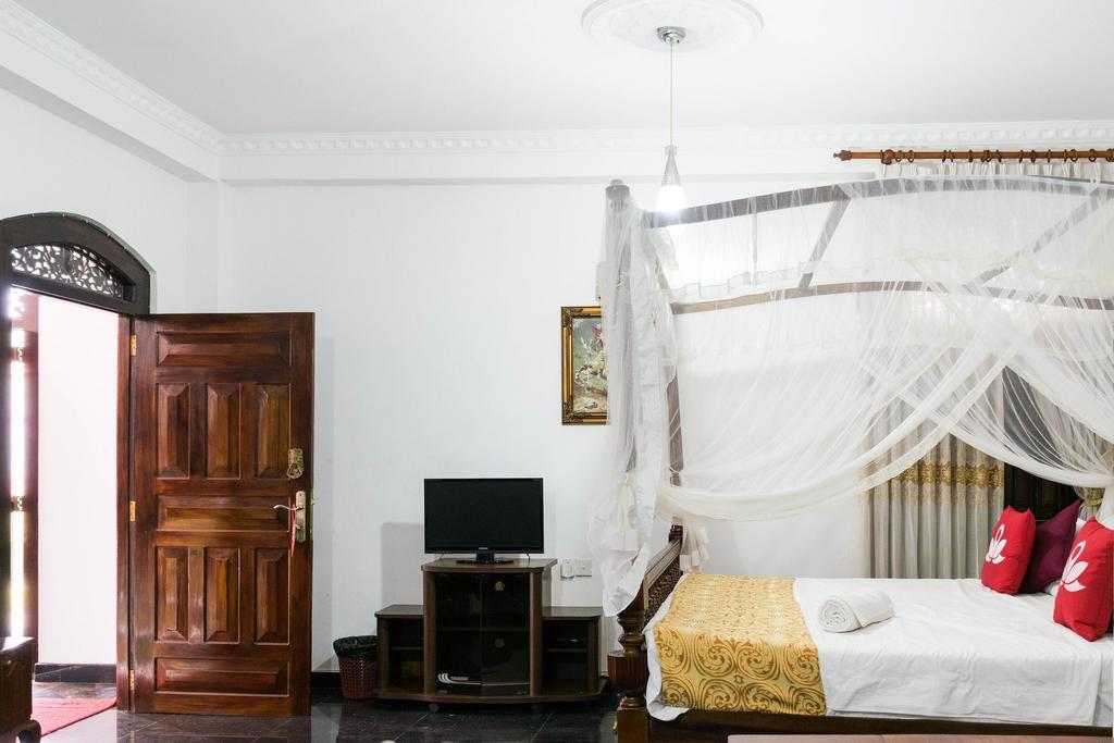 Dew Grand Regency Daire Bataduwa Dış mekan fotoğraf