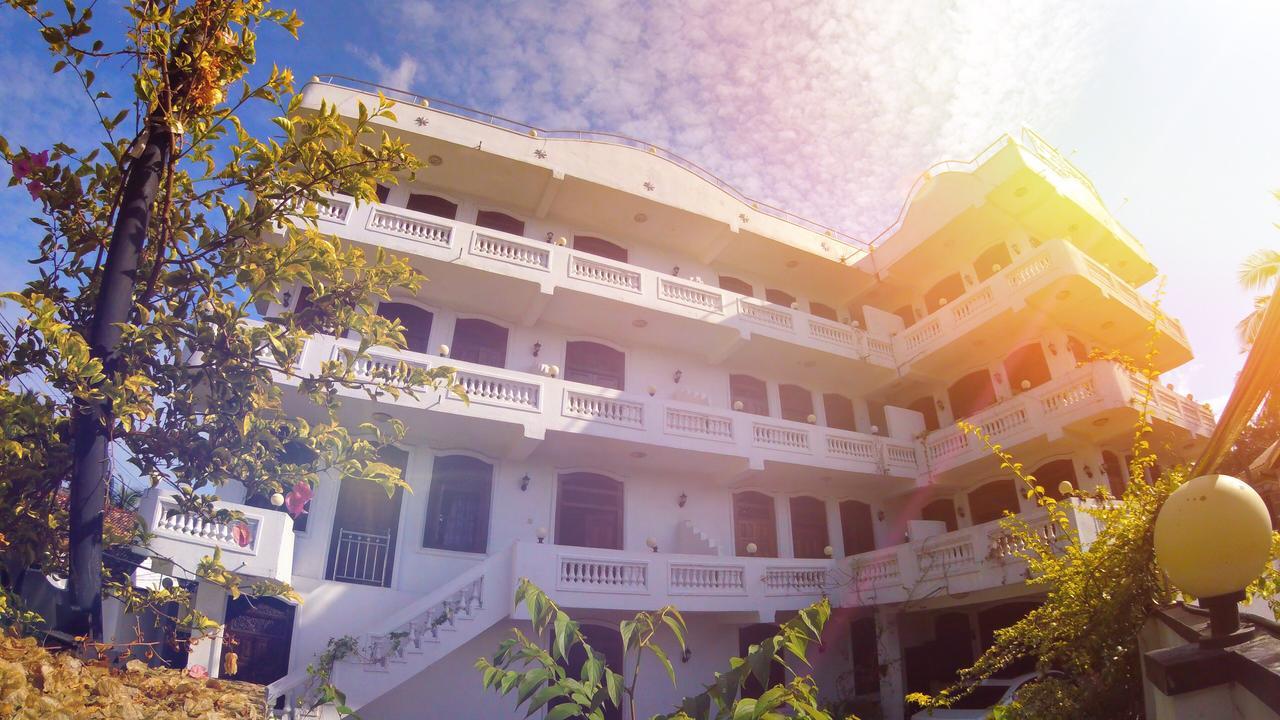 Dew Grand Regency Daire Bataduwa Dış mekan fotoğraf