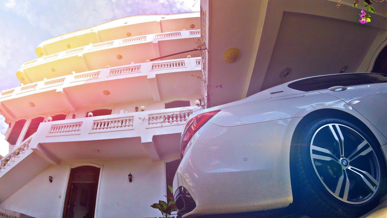 Dew Grand Regency Daire Bataduwa Dış mekan fotoğraf