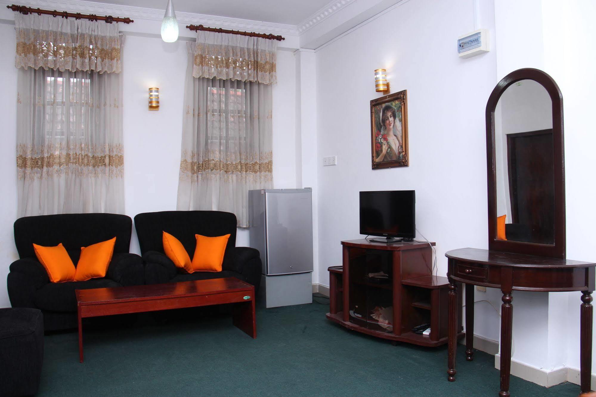 Dew Grand Regency Daire Bataduwa Dış mekan fotoğraf